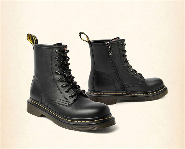 1643277320998951.jpg 马丁靴