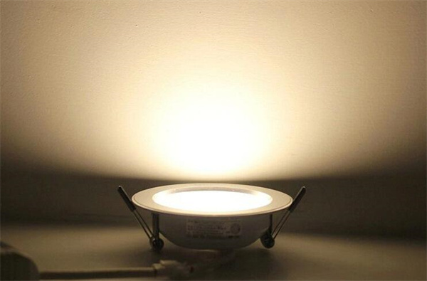 1645178810308630.jpg 色温6500k