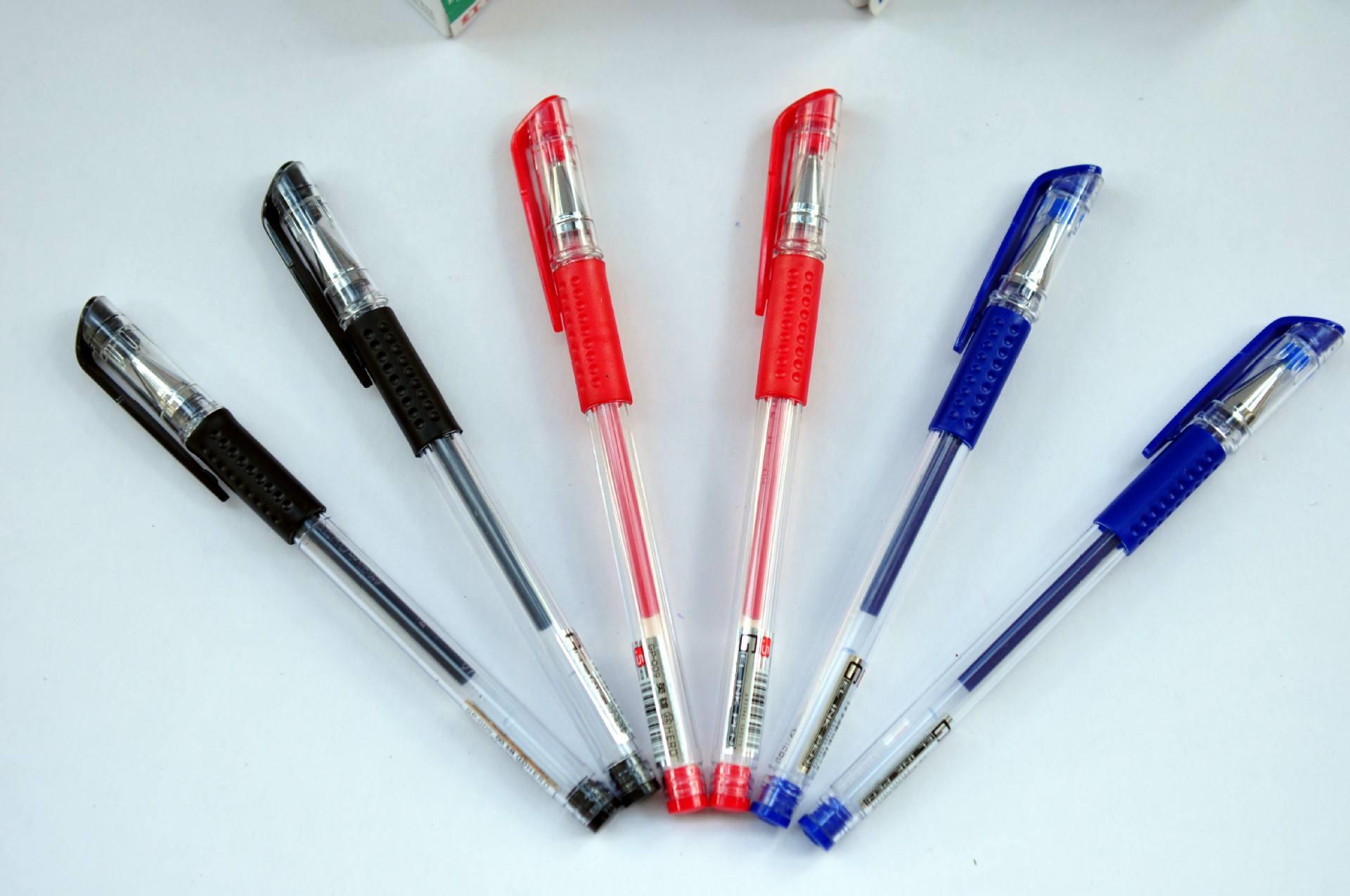 中性笔的对色观察，选购哪种标准光源箱？