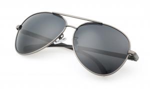 测量太阳镜镜片的雾度和透过率，选用雾度仪！