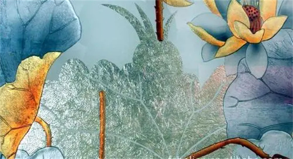 手工定制玻璃有色差怎么办？三恩时色差仪为你解忧